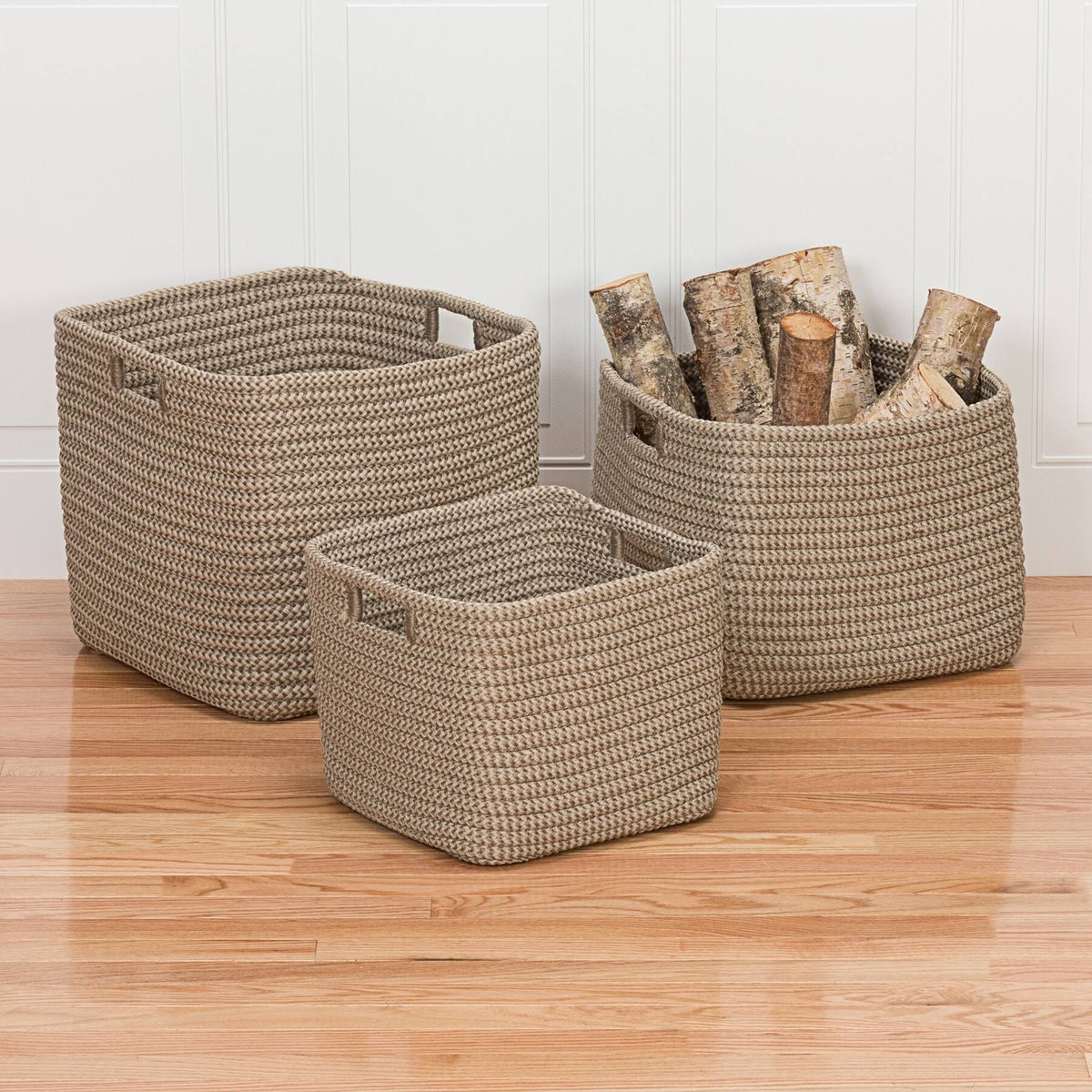 Black Basket J138