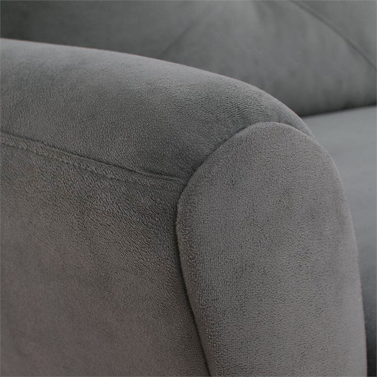 Gray Sectional with Rolled Arms T48600